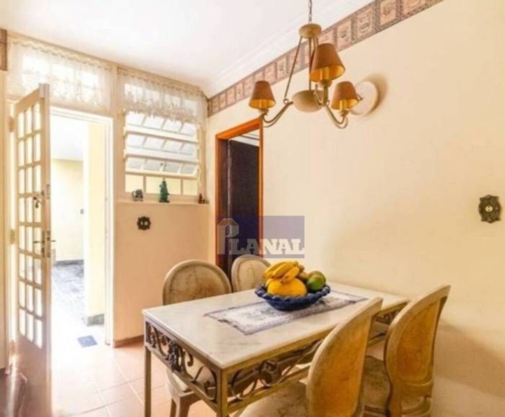 Sobrado, 4 quartos, 303 m² - Foto 2