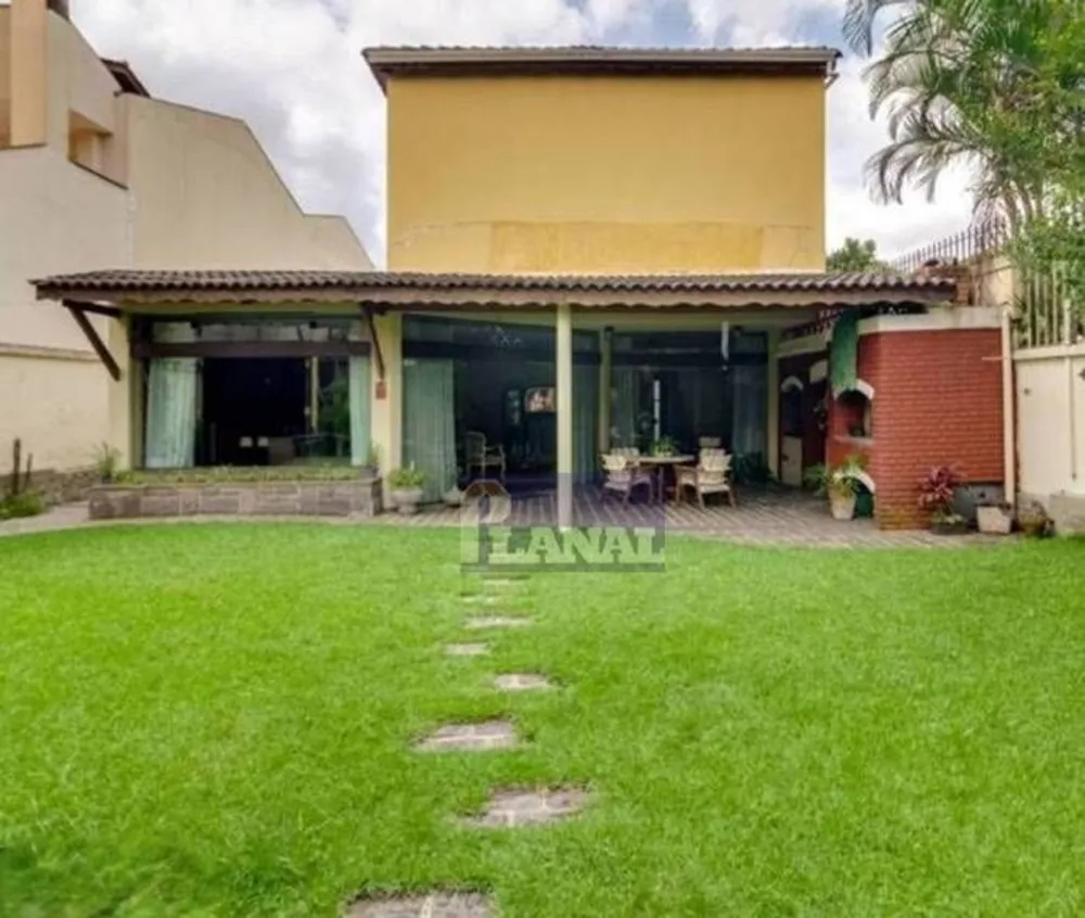 Sobrado, 4 quartos, 303 m² - Foto 14