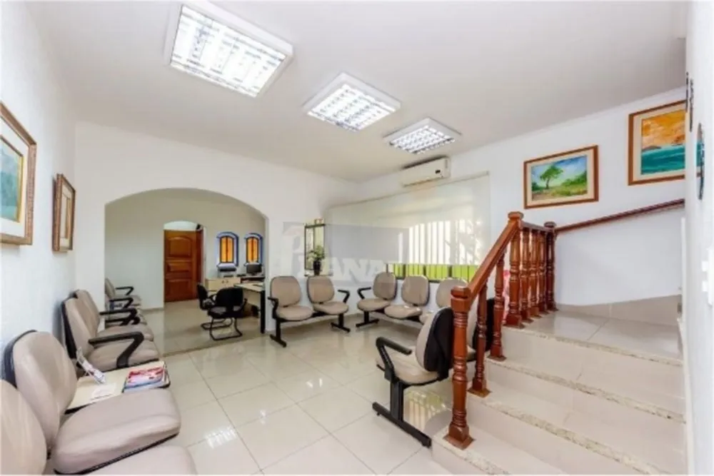 Sobrado, 3 quartos, 261 m² - Foto 1