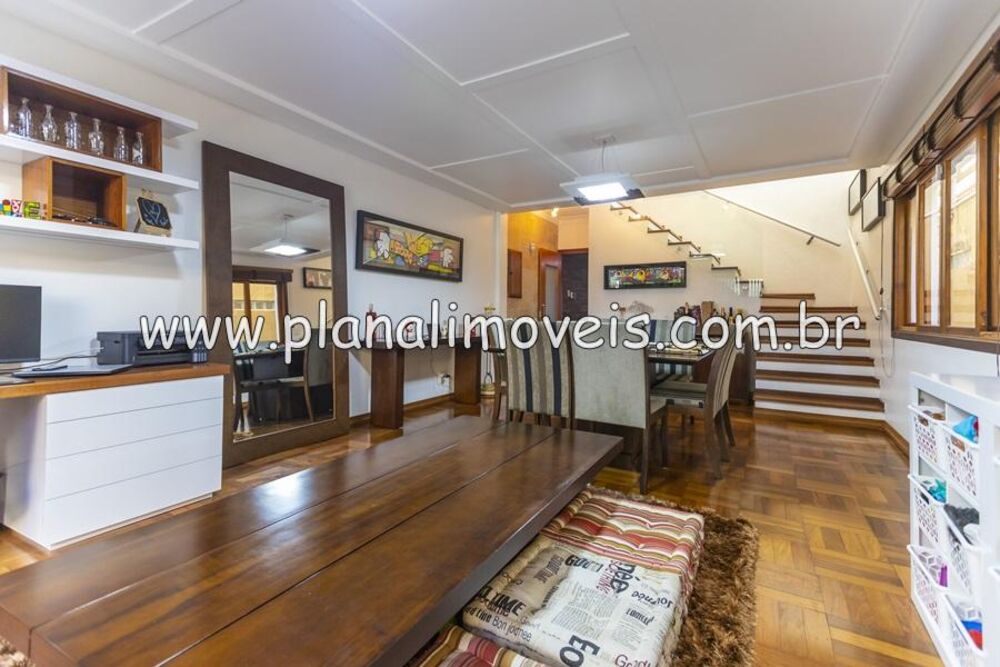 Sobrado, 4 quartos, 231 m² - Foto 1