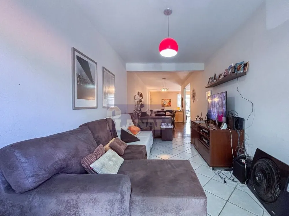 Sobrado, 3 quartos, 236 m² - Foto 4