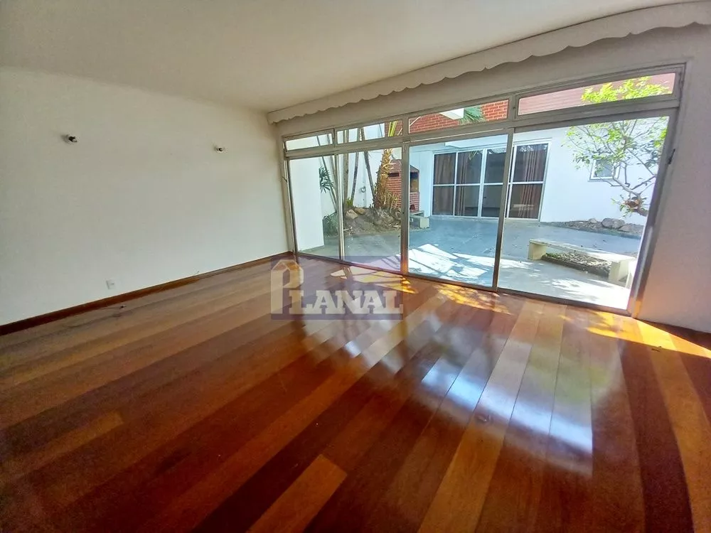 Sobrado para alugar com 3 quartos, 295m² - Foto 2