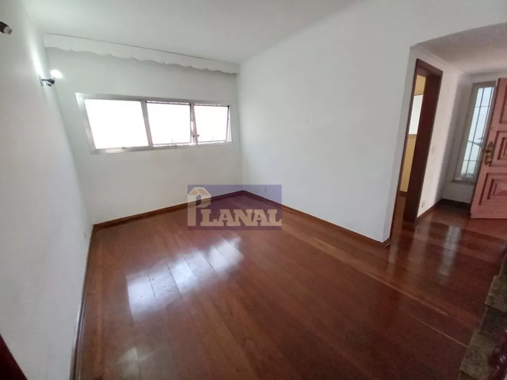 Sobrado para alugar com 3 quartos, 295m² - Foto 9