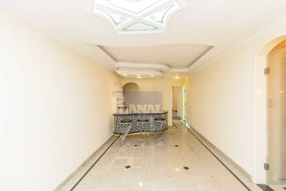 Sobrado, 6 quartos, 556 m² - Foto 1