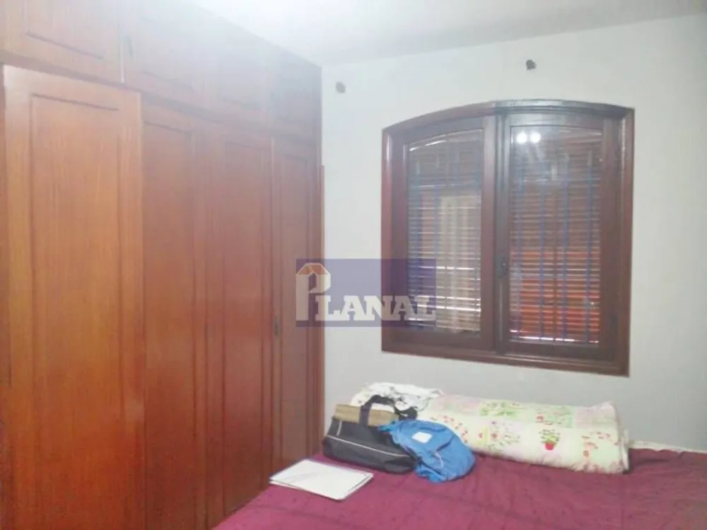 Casa, 5 quartos, 230 m² - Foto 1