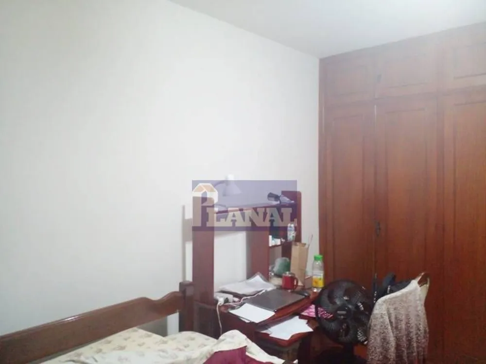 Casa, 5 quartos, 230 m² - Foto 8