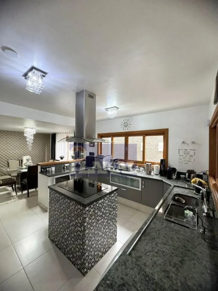 Sobrado, 3 quartos, 327 m² - Foto 9