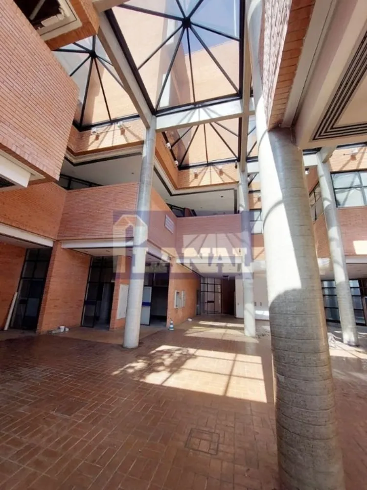 Prédio Inteiro, 6428 m² - Foto 1