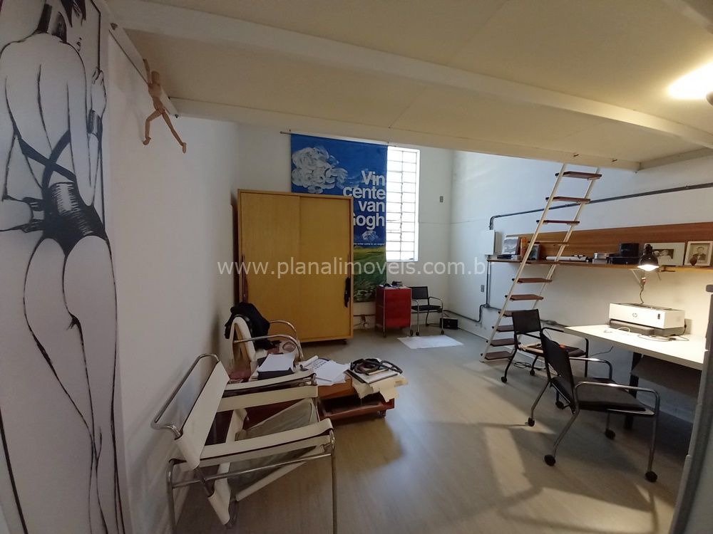 Apartamento à venda com 1 quarto, 155m² - Foto 2