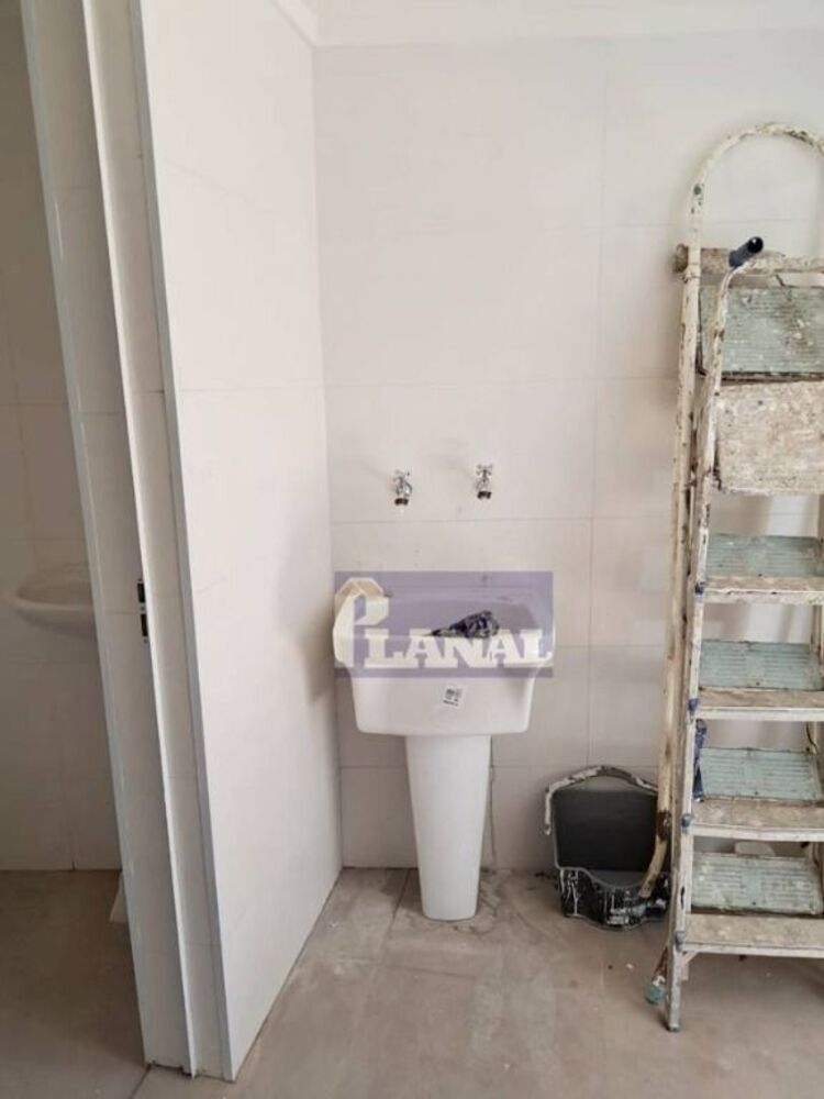 Sobrado à venda com 2 quartos, 100m² - Foto 4