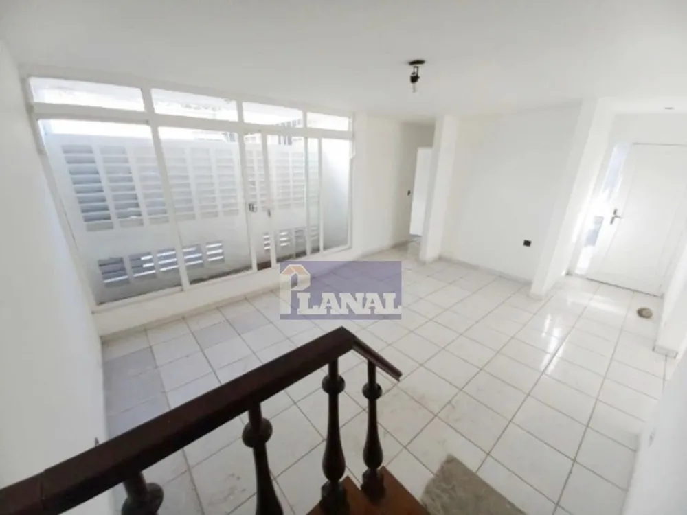 Sobrado, 4 quartos, 200 m² - Foto 1