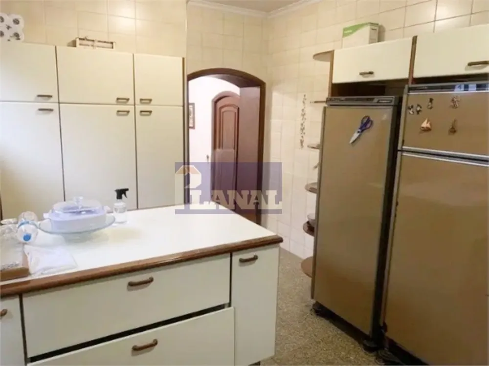 Sobrado, 3 quartos, 399 m² - Foto 1