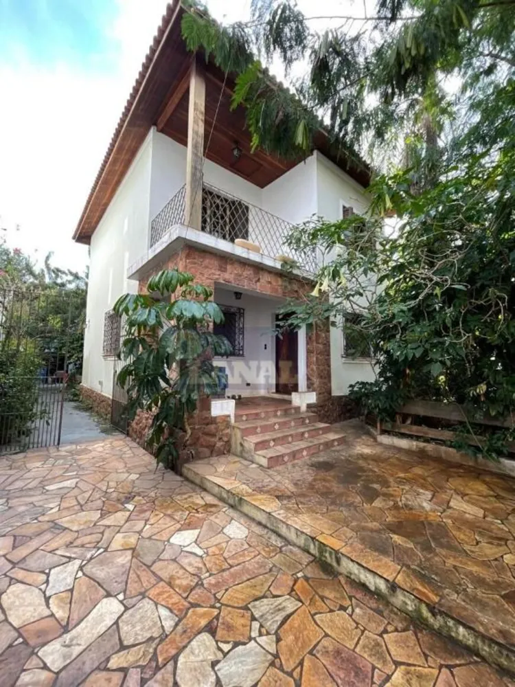 Sobrado, 5 quartos, 250 m² - Foto 1