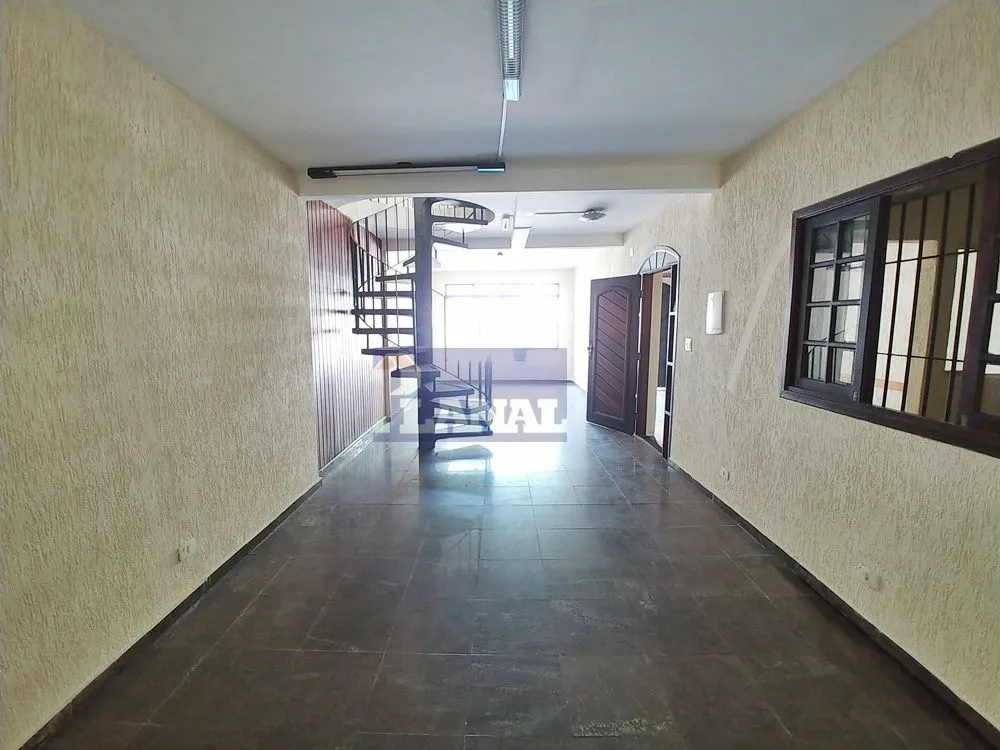 Sobrado, 3 quartos, 263 m² - Foto 1
