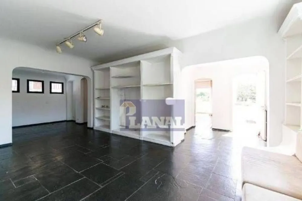 Sobrado, 4 quartos, 301 m² - Foto 1
