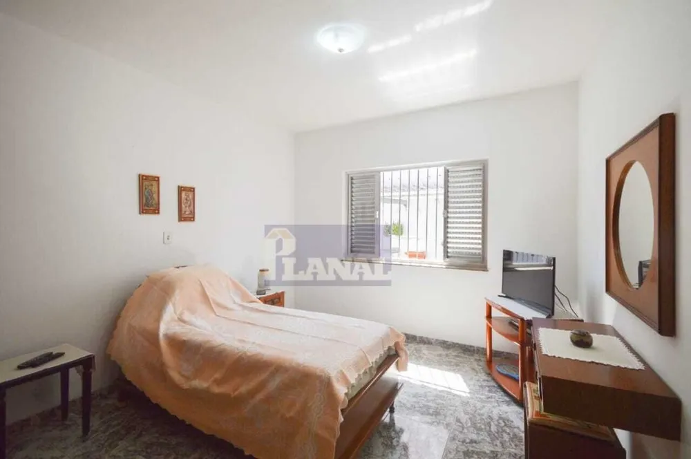 Casa, 3 quartos, 240 m² - Foto 9