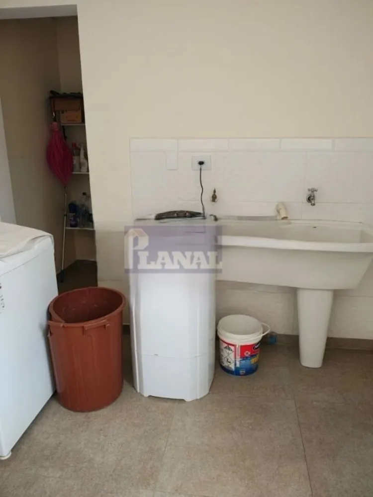 Sobrado, 4 quartos, 330 m² - Foto 2