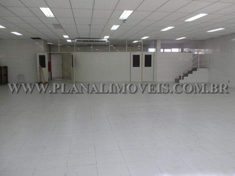 Prédio Inteiro à venda e aluguel, 560m² - Foto 1