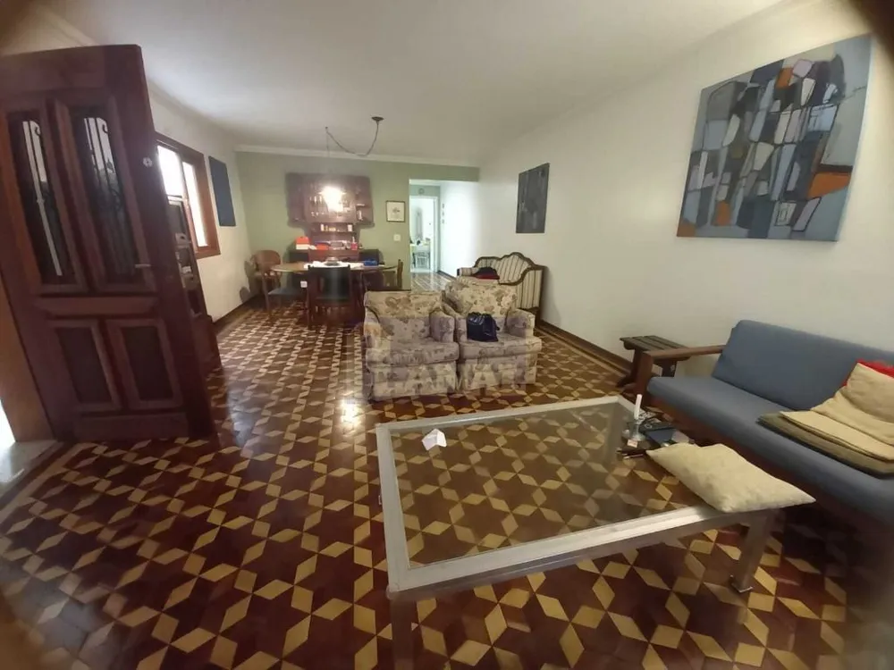 Sobrado, 3 quartos, 237 m² - Foto 1
