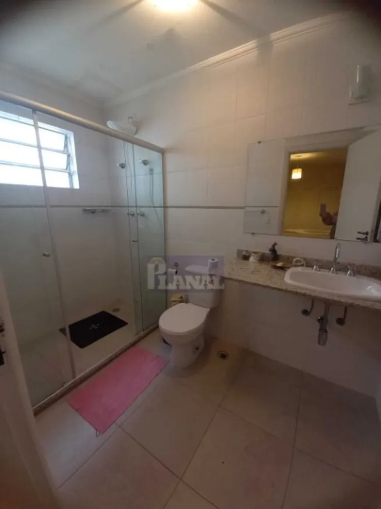 Sobrado, 3 quartos, 237 m² - Foto 1