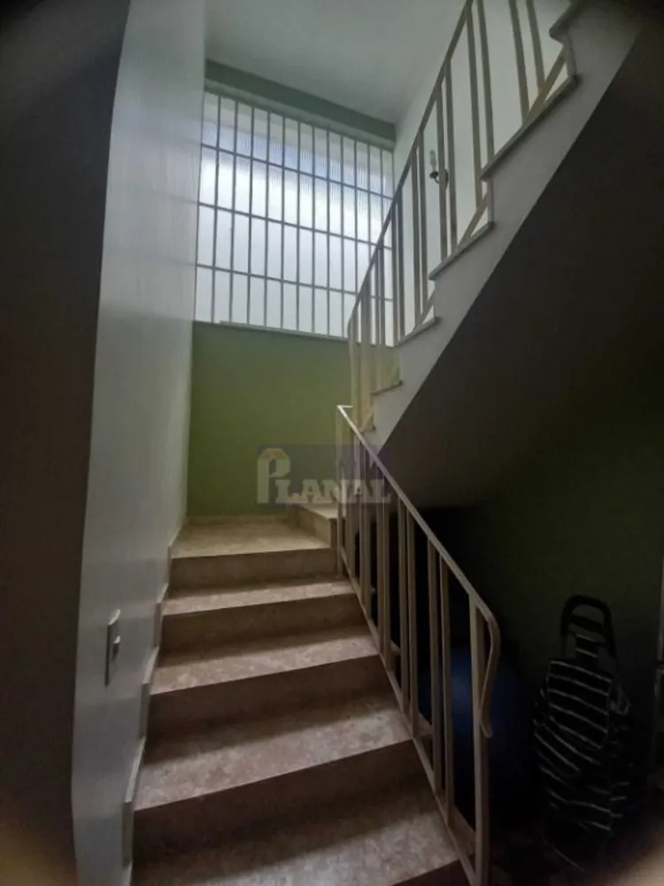 Sobrado, 3 quartos, 237 m² - Foto 2