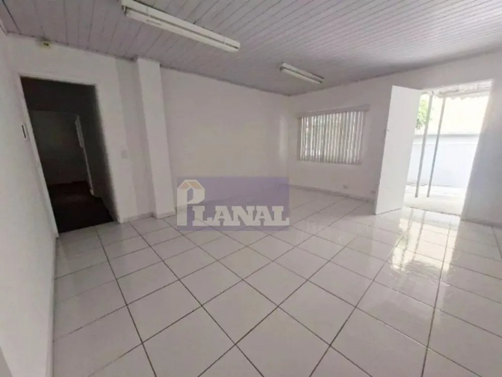 Casa, 5 quartos, 200 m² - Foto 1
