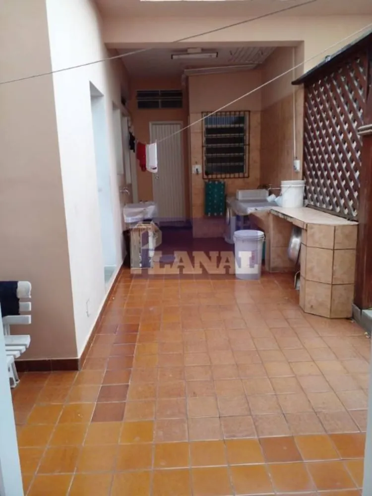 Sobrado, 3 quartos, 320 m² - Foto 1