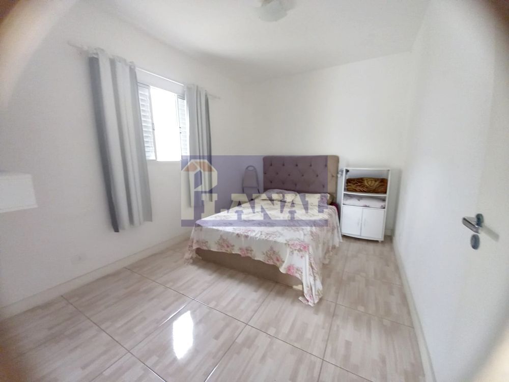Sobrado à venda com 2 quartos, 140m² - Foto 2