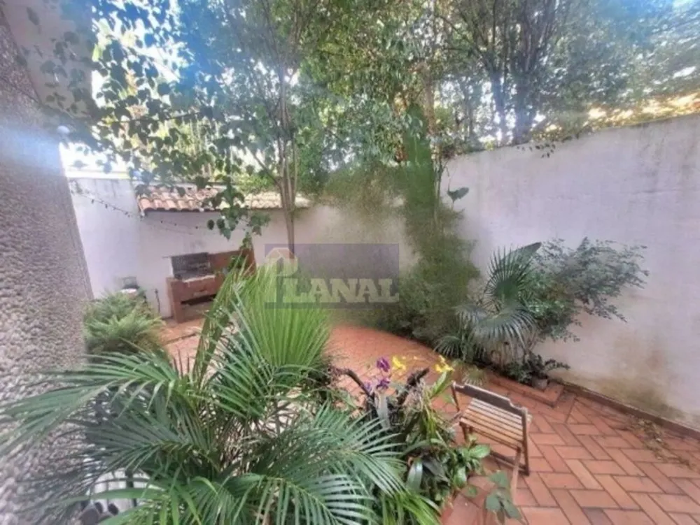 Sobrado, 3 quartos, 230 m² - Foto 1