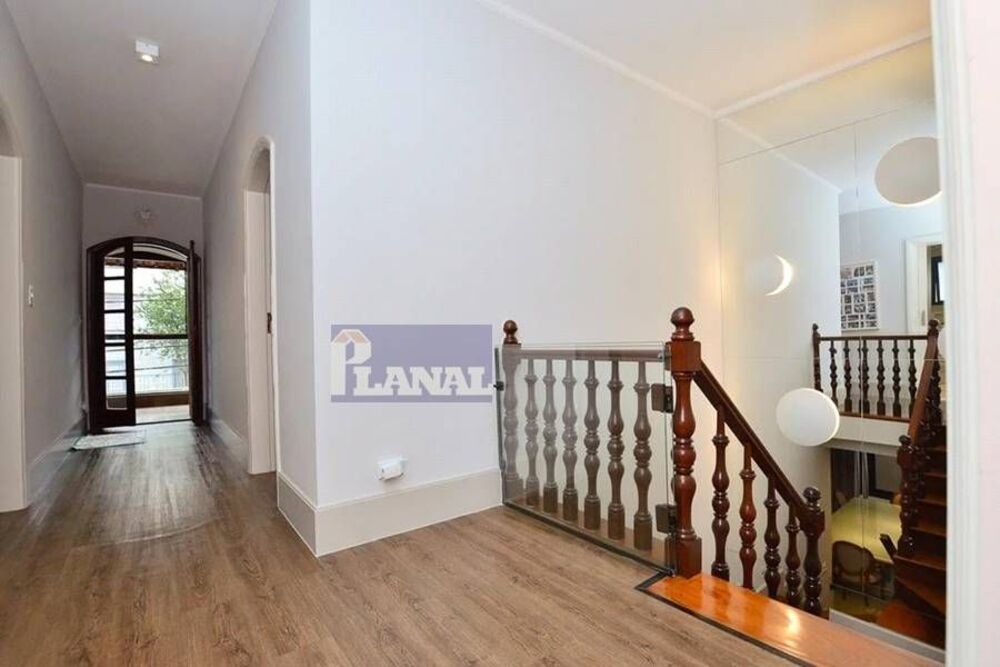 Sobrado, 3 quartos, 247 m² - Foto 2