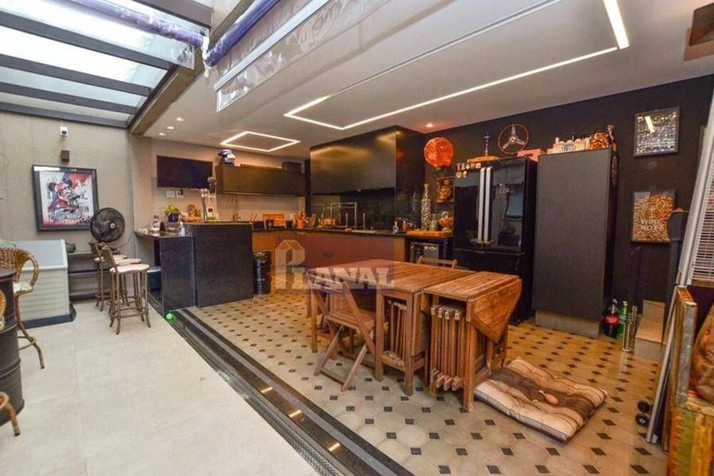 Sobrado, 3 quartos, 247 m² - Foto 4