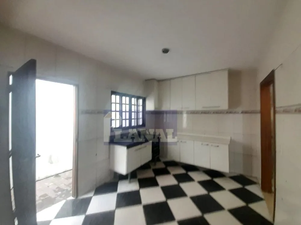Sobrado, 4 quartos, 250 m² - Foto 1