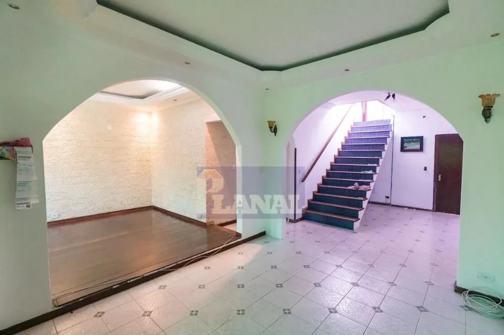 Sobrado, 4 quartos, 233 m² - Foto 1