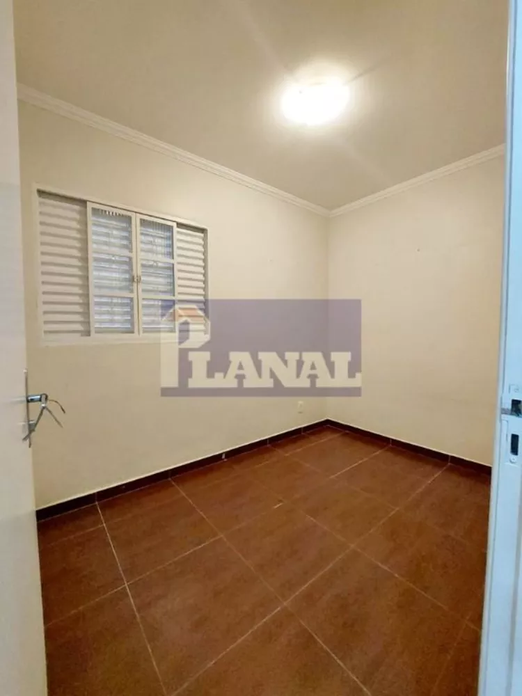 Casa para alugar com 3 quartos, 69m² - Foto 5