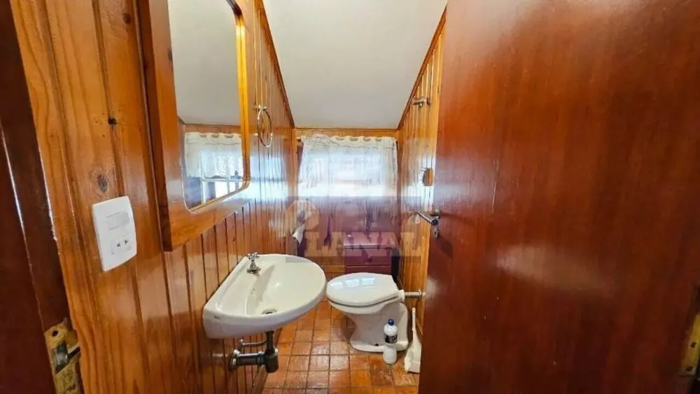 Sobrado, 3 quartos, 303 m² - Foto 2