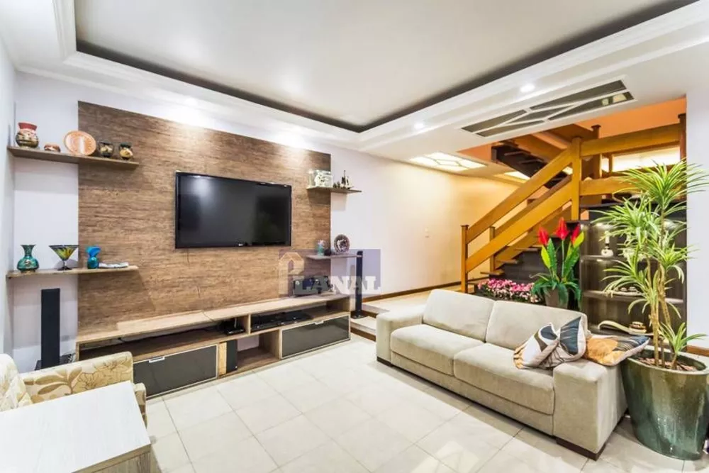 Sobrado, 4 quartos, 280 m² - Foto 1