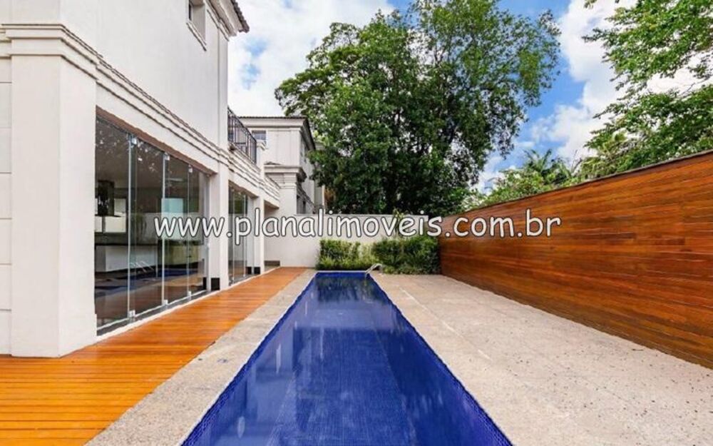 Sobrado, 4 quartos, 720 m² - Foto 1