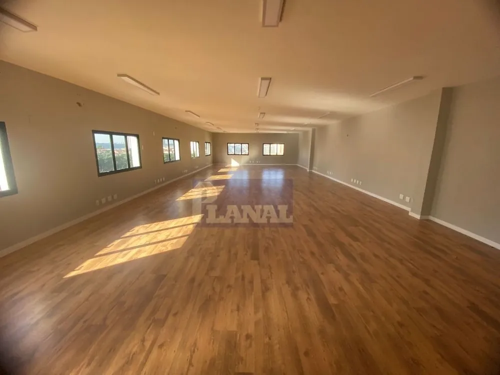 Prédio Inteiro, 1808 m² - Foto 1
