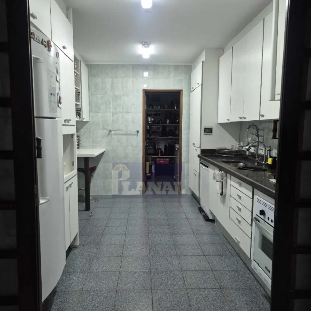 Sobrado, 3 quartos, 277 m² - Foto 1