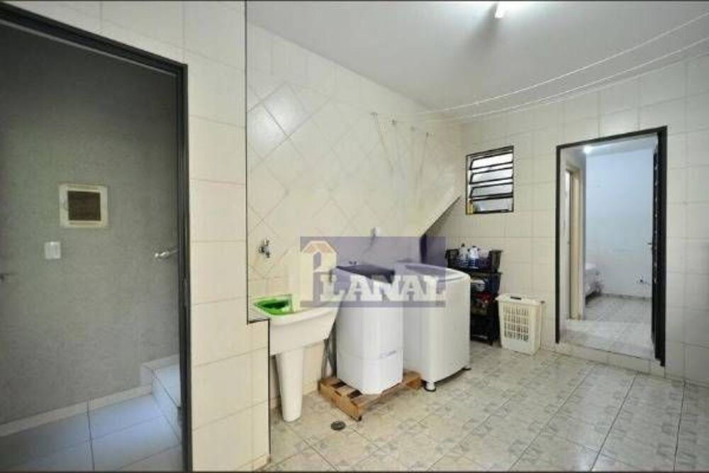 Sobrado à venda e aluguel com 4 quartos, 300m² - Foto 4