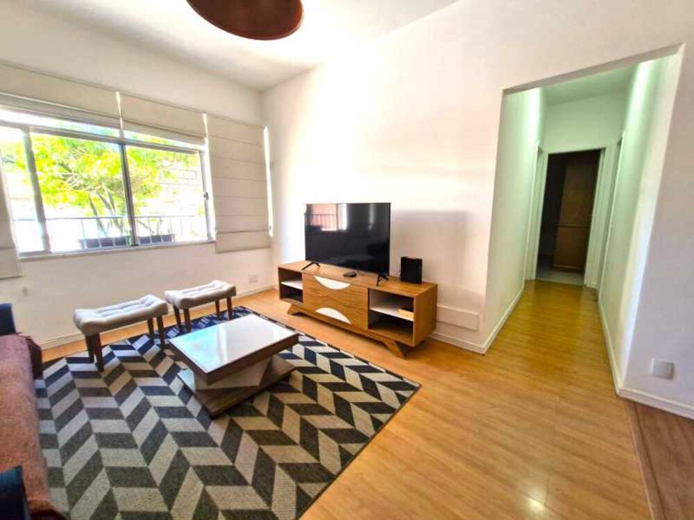 Apartamento à venda com 2 quartos, 95m² - Foto 1