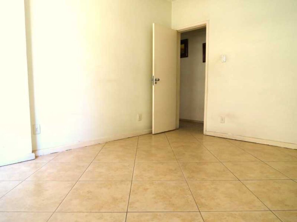 Apartamento à venda com 2 quartos, 84m² - Foto 5