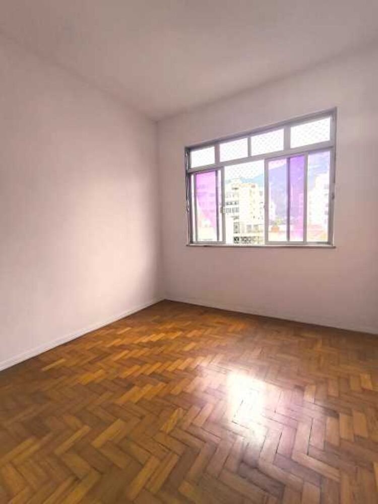 Apartamento à venda com 2 quartos, 71m² - Foto 4