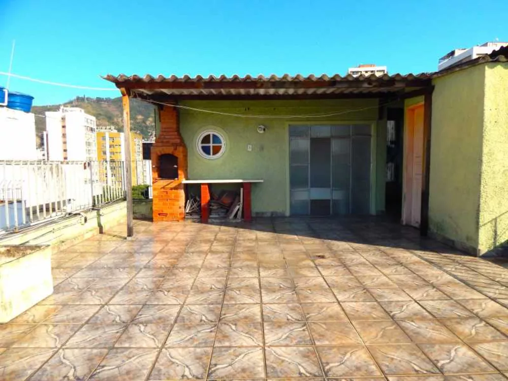 Cobertura, 3 quartos, 194 m² - Foto 2