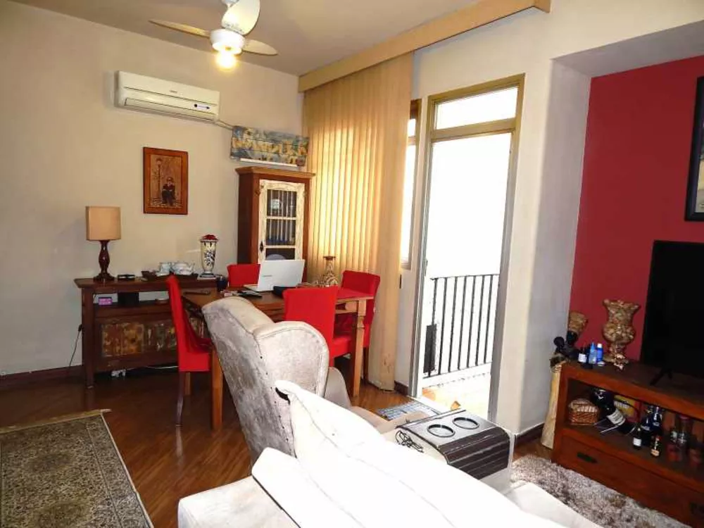 Apartamento à venda com 2 quartos, 69m² - Foto 1