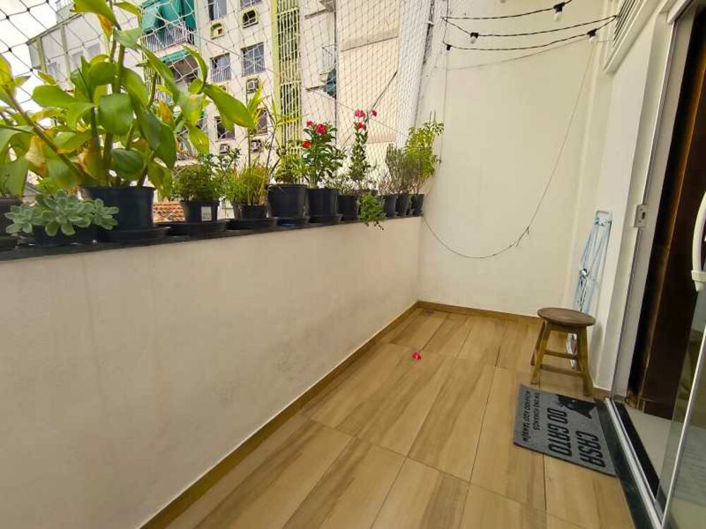 Apartamento à venda com 1 quarto, 40m² - Foto 2