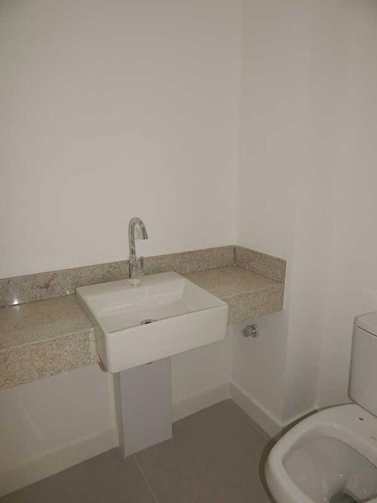 Apartamento à venda com 4 quartos, 115m² - Foto 1