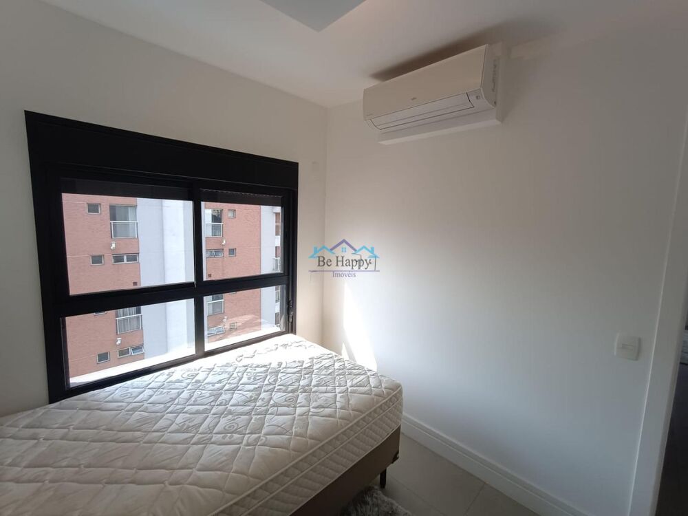 Apartamento para alugar com 2 quartos, 70m² - Foto 11