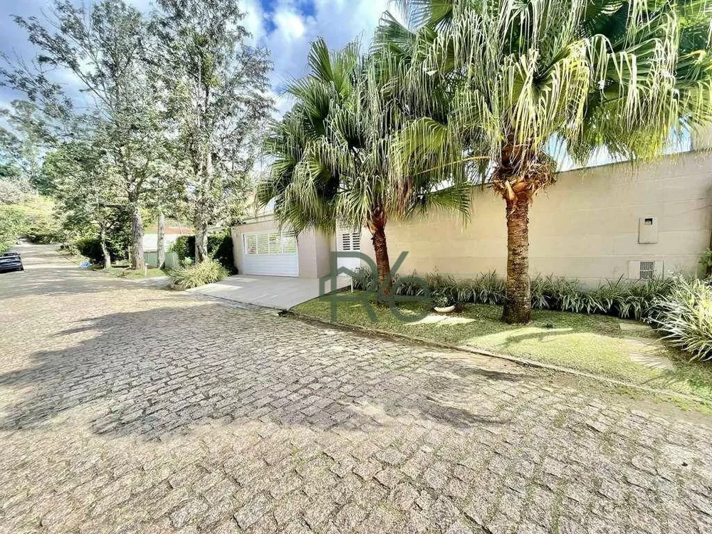 Casa de Condomínio à venda com 4 quartos, 576m² - Foto 4