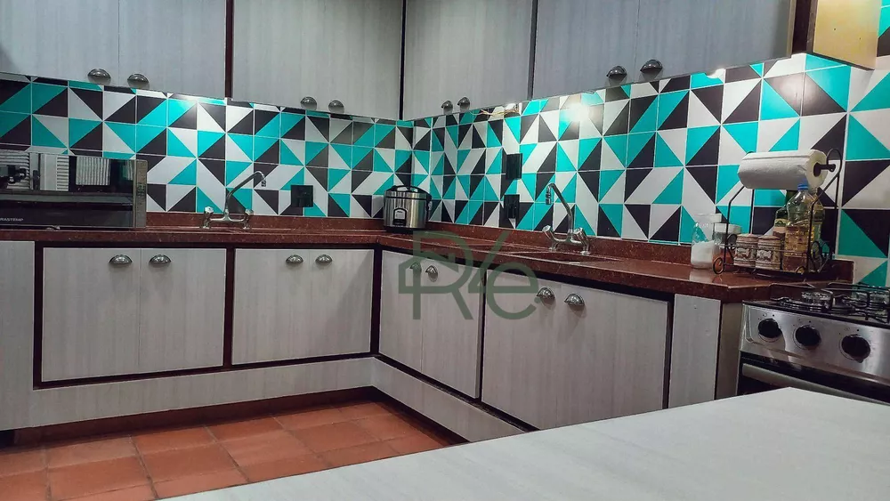 Casa, 5 quartos, 587 m² - Foto 2